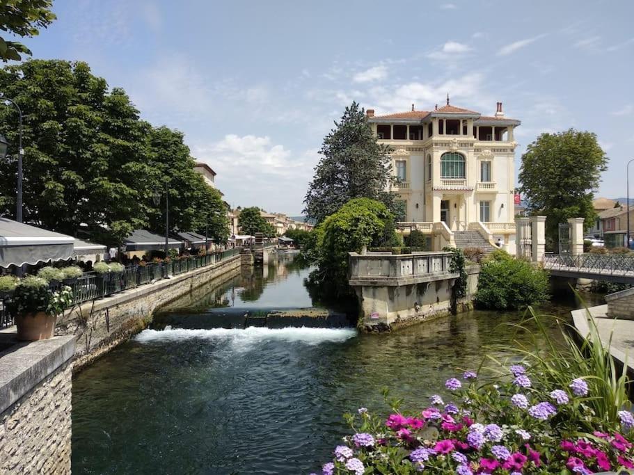 Appartamento Le Nid De Marius LʼIsle-sur-la-Sorgue Esterno foto